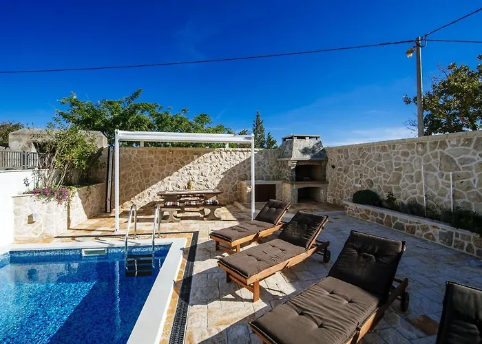 ヴィラ Castello Coza Zadarvillas ヴィンイェラック