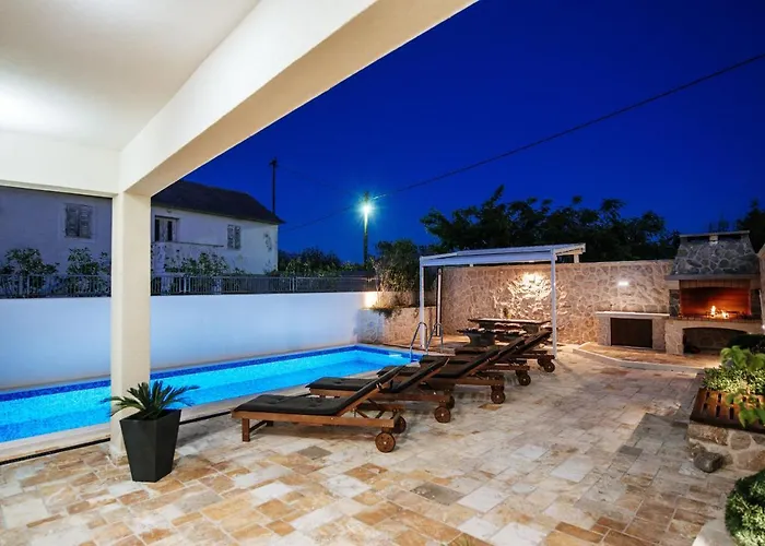 ヴィラ Castello Coza Zadarvillas *