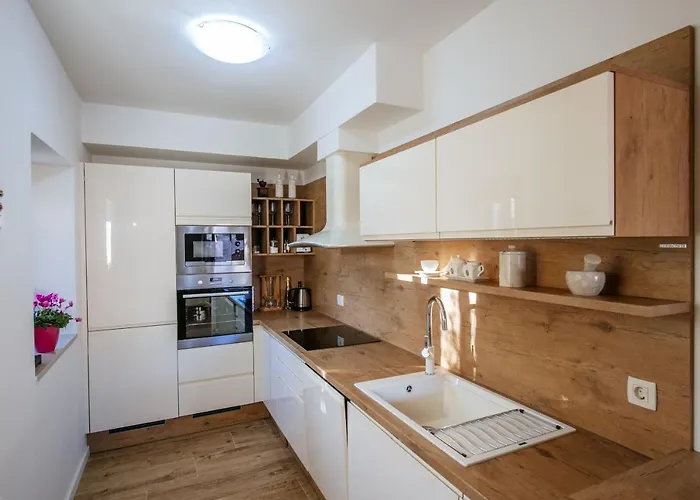 Castello Coza Zadarvillas * Vinjerac