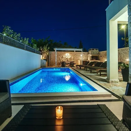 Castello Coza Zadarvillas *