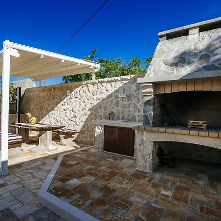 ヴィラ Castello Coza Zadarvillas ヴィンイェラック